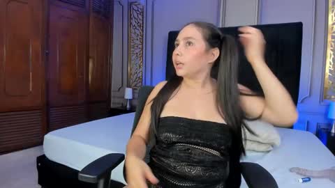 Dulce  online show from February 15, 7:51 am