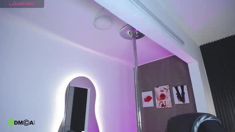 Dulce Rose online show from October 5, 12:30 am