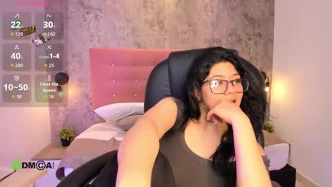 Snapshot of dulcerose01 chatting on September 10, 10:11 pm Dulce Rose online show from September 10, 10:11 pm
