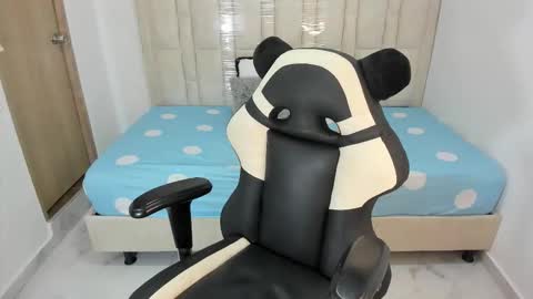 Dulce Sofia online show from February 3, 12:40 am