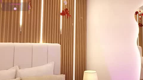 Dulcey online show from February 12, 6:17 am