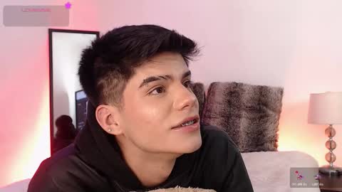 Dulcey online show from October 18, 5:55 am