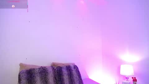 Dulcey online show from September 27, 5:38 am