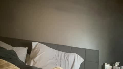 dumbblondexoxo online show from December 28, 3:37 am