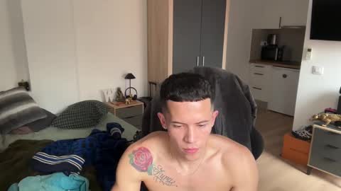 Duncan Collins online show from January 21, 9:57 am