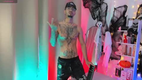 Duriel online show from October 15, 5:58 pm