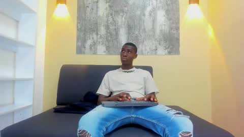 DUSTIN online show from December 15, 12:12 pm