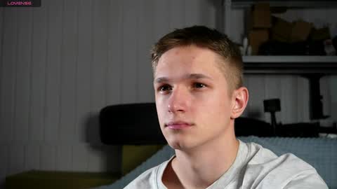 Dustyn online show from February 6, 2:26 pm