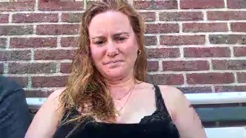 Dutchfarmgirl online show from September 28, 1:09 pm