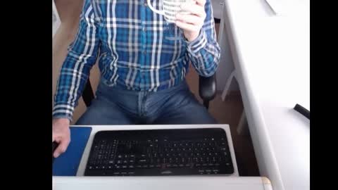 Snapshot of dutchpornking2 chatting on February 22, 8:40 am dutchpornking2 online show from February 22, 8:40 am