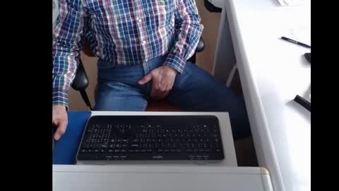 Snapshot of dutchpornking2 chatting on February 25, 11:32 am dutchpornking2 online show from February 25, 11:32 am