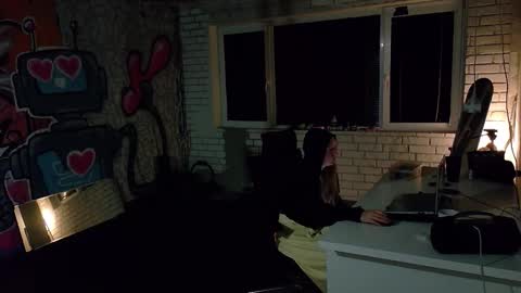 DUTTY IGYAL online show from October 26, 6:18 pm