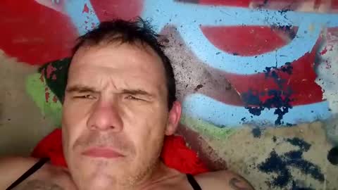 dwadek081704 online show from September 9, 2:55 am