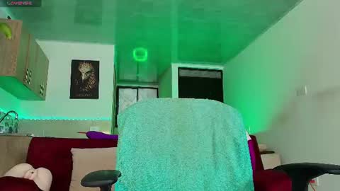 dwayne_brown online show from July 26, 3:31 pm