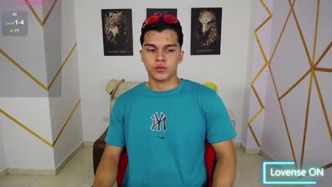 Snapshot of dwayne_brown chatting on March 2, 1:27 pm dwayne_brown online show from March 2, 1:27 pm