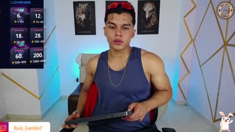 Snapshot of dwayne_brown chatting on March 7, 7:27 pm dwayne_brown online show from March 7, 7:27 pm
