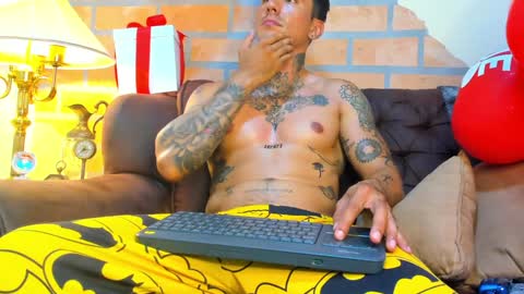 D Y L A N online show from February 9, 12:39 am