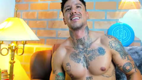 D Y L A N online show from February 22, 8:42 pm