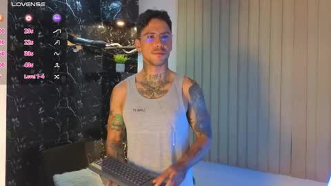 D Y L A N online show from May 18, 2:54 am