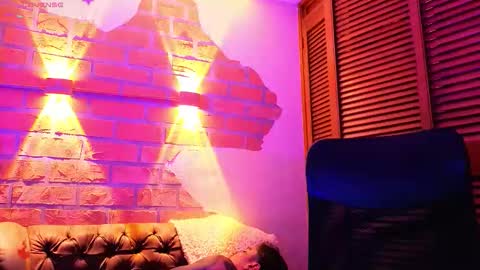 D Y L A N online show from December 21, 10:38 pm