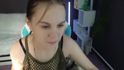 Snapshot of dyna_bae chatting on September 12, 2:46 am Dyna online show from September 12, 2:46 am