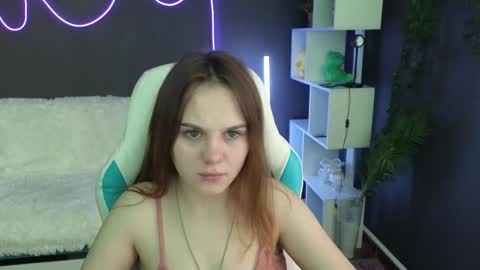 Snapshot of dyna_bae chatting on September 16, 2:24 am Dyna online show from September 16, 2:24 am