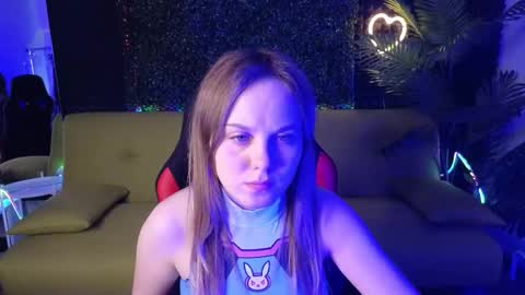 Snapshot of dyna_bae chatting on February 27, 7:41 am Dyna online show from February 27, 7:41 am