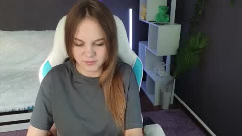 Snapshot of dyna_bae chatting on September 11, 2:35 am Dyna online show from September 11, 2:35 am