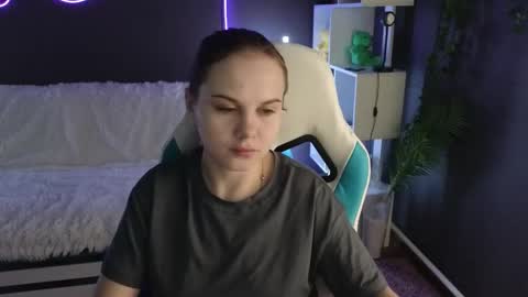 Snapshot of dyna_bae chatting on September 15, 2:02 am Dyna online show from September 15, 2:02 am