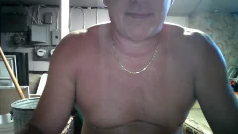 Easy Going Guy online show from July 8, 9:40 pm