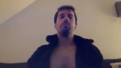 eat_my_snacks online show from November 23, 3:48 am