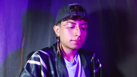 eather_luxury online show from January 12, 11:58 pm