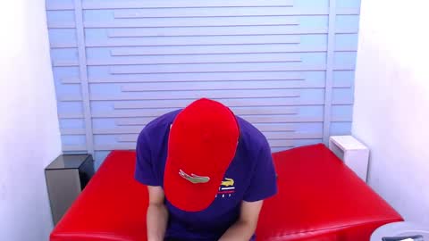 Snapshot of eban_dustan chatting on February 18, 11:19 pm Eban online show from February 18, 11:19 pm