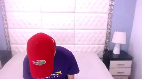 Snapshot of eban_dustan chatting on February 14, 3:00 am Eban online show from February 14, 3:00 am