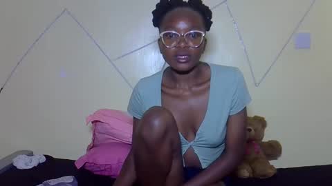 Snapshot of eboniana chatting on September 10, 6:09 pm eboniana online show from September 10, 6:09 pm