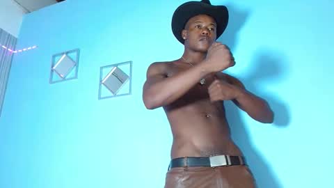 Chris Palaz  online show from November 27, 4:20 am