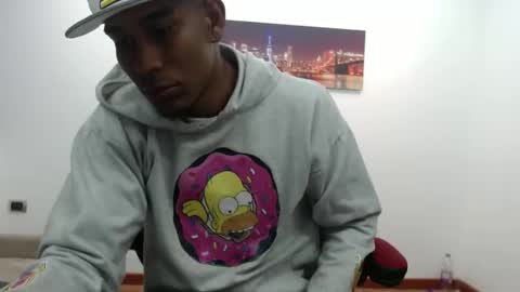 ebons_sexy online show from December 23, 5:39 am