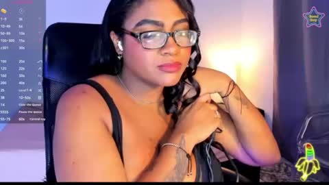 ebony__queen2 online show from June 15, 8:12 pm
