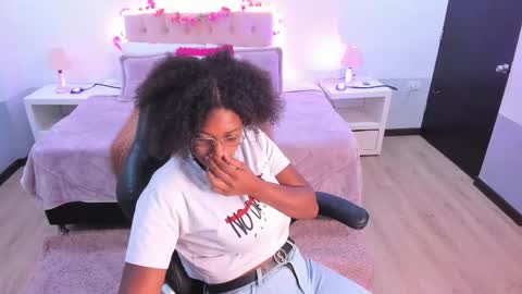 ebony_fantasy2 online show from September 23, 12:32 pm