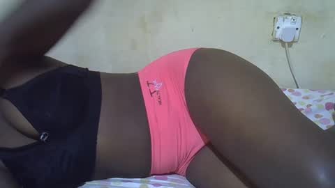 ebony_flower4 online show from March 4, 6:58 am