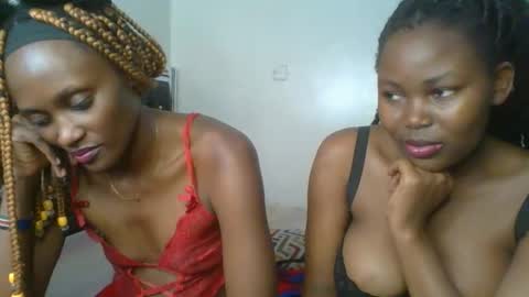 Snapshot of ebony_meeky chatting on September 19, 11:19 pm ebony_meeky online show from September 19, 11:19 pm