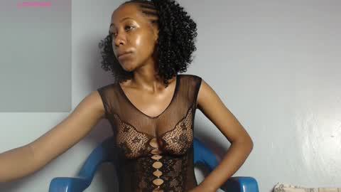 EBONY PETITE online show from February 25, 8:40 am