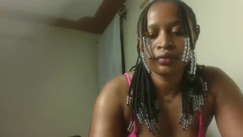 Ebony squiter online show from November 4, 8:32 pm