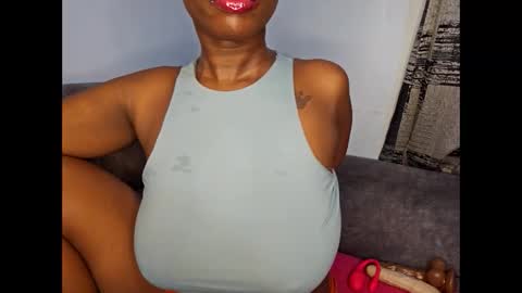 Ebony Melanie online show from November 22, 10:07 pm