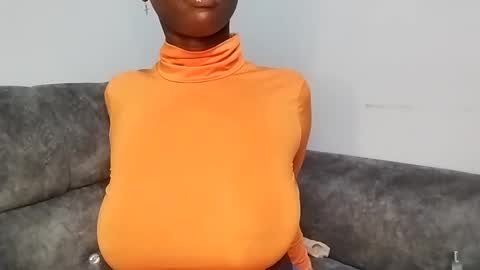 Ebony Melanie online show from February 21, 11:10 pm