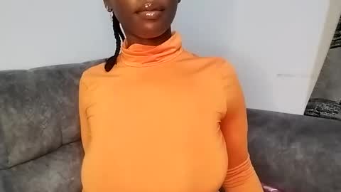 Ebony Melanie online show from February 26, 10:04 pm