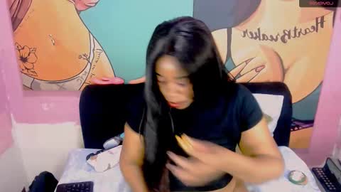 Lyn online show from November 6, 8:28 am