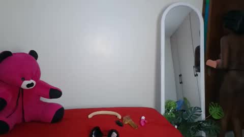 ebonychocholate254 online show from May 12, 2:42 am