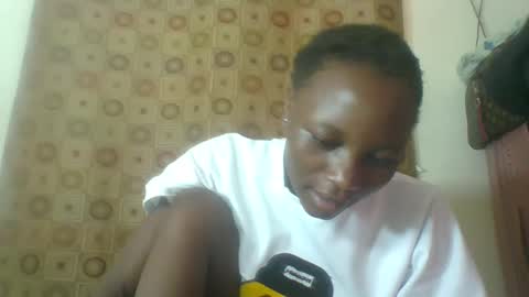 Snapshot of ebonycutegal4 chatting on February 24, 6:49 am MELLEN online show from February 24, 6:49 am