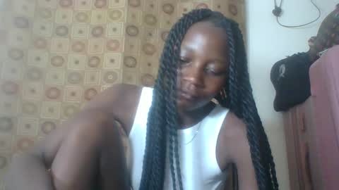 Snapshot of ebonycutegal4 chatting on February 17, 7:01 pm MELLEN online show from February 17, 7:01 pm